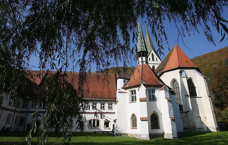 Blaubeuren-Klostergebäude-Donau-Sehenswürdigkeit-MatthiasHangst