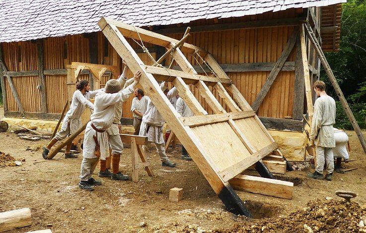 Meßkirch-Handwerker5-Donau-Personen-CampusGalli