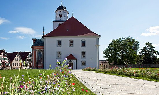 Meßkirch-Stadtkirche1-Donau-Sehenswürdigkeit-FrauNuding