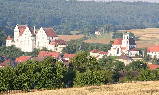 Scheer-Schloss2-Donau-Sehenswürdigkeit-StadtScheer