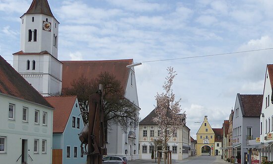 Rennertshofen-Marktstraße-Donau-Sehenswürdigkeit-MarktRennertshofen