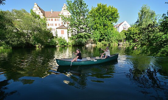 Munderkingen-Kanu-Donau-Sehenswürdigkeit-©StadtMunderkingen/FotoThomasStephan DEU, Stadt Munderkingen, Donau,  Bildarchiv, Kontakt: email: tourismus@munderkingen.de;    Fotograf: Thomas Stephan, Kontakt: Tel.: 0171-8396045, email: mail@thomas-stephan.de